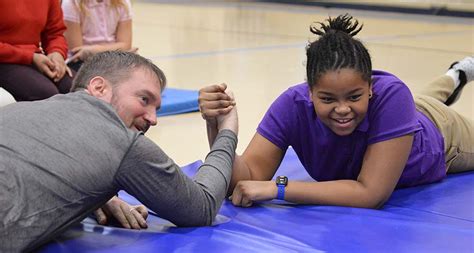 qualities of pe teacher|IHT .